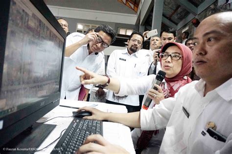 Beberapa di antaranya adalah dinas sosial jabar, ombudsman perwakilan jabar, asosiasi. Disdik Jabar Gelar Simulasi PPDB | BaleBandung