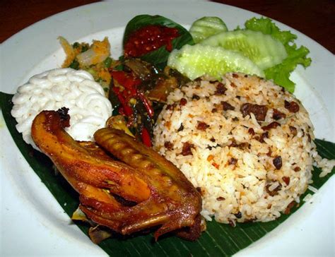 Resep nasi liwet sunda ala teh shanty makan bareng bareng di daun pisang. Resep Masakan,Makanan,Dan Minuman Khas Sunda Jawa Barat