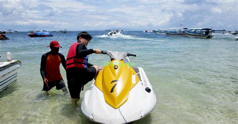 Bali Jet Ski - Aktivitas Mengendarai Jet Ski Di Tanjung Benoa