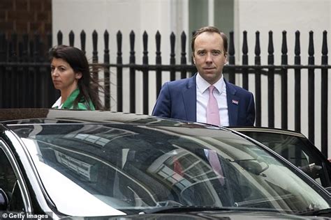 Matt hancock'un oxford üniversitesi'nden arkadaşı olan coladangelo 2020 yılında bakanın kendisi tarafından bakanlıkta önemli bir yardımcılık pozisyonuna. New 'chumocracy' row as Matt Hancock hands job as a close ...