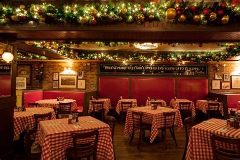 Best italian restaurant in town. restaurant christmas decorations - Google Search ...