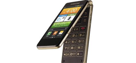 Samsung Launches Its Flagship Flip Phone