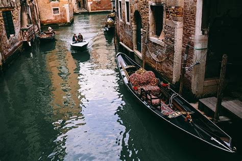 Hd Wallpaper A Trip To Venice Italy Vacations Architecture Buildings Old Town Wallpaper