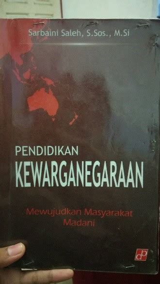 REVIEW BOOK PENDIDIKAN KEWARGANEGARAAN
