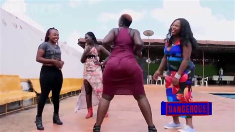 Sexy Big Ass Africains Twerk In Crazy Dance Girls Youtube