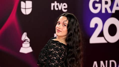 Rosal A Canta Se Nos Rompi El Amor En Los Latin Grammy El