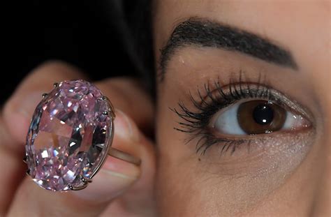 60 Million Pink Star Diamond To Be Auctioned By Sothebys