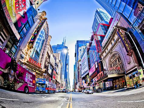 America Time New York - Times Square - Explorez le quartier ...