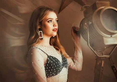 Hot And Sexy Jade Pettyjohn Photos ThBlog