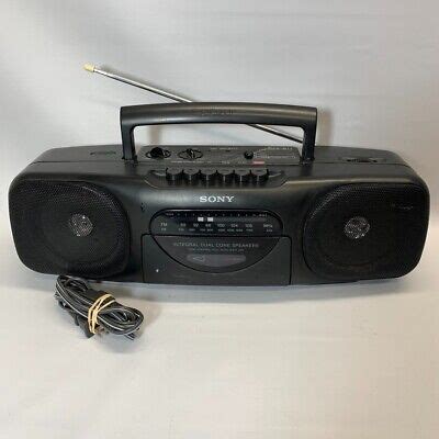 VINTAGE SONY CFS B11 AM FM Radio Boombox Non Working Cassette Recorder