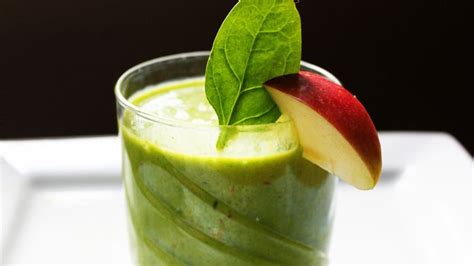 Spinach Apple Peach Smoothies Recipe