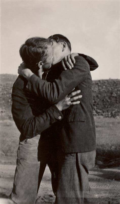 Vintage Photographs Of Men In Love Flashbak