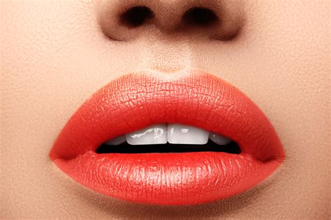 melodie gebrochen diskrepanz red lipstick for every skin tone vergeltung versteigerung hebel