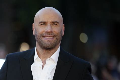 Husband john travolta, daughter ella travolta and more are mourning the death of the beloved see john travolta and kelly preston's loving tributes to late son jett on what would have been his. John Travolta felice al concerto-reunion dei Nirvana ...