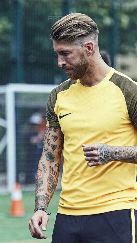 May 03, 2019 · er gehört zu den teuersten fußballern der welt und klar, dass sich cristiano ronaldo auch ein passendes auto holt, dass es nur einmal auf der welt gibt. hüma y adlı kullanıcının Sergio Ramos panosundaki Pin ...