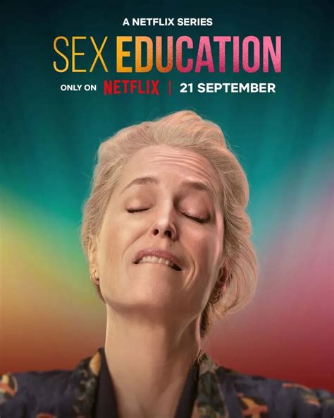 Sex Education 4 I Protagonisti Ritratti Nei Nuovi Sensuali Poster Dellultima Stagione