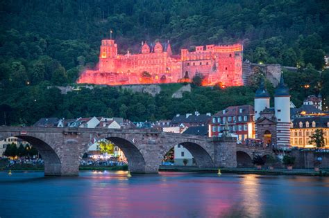 Castle Illumination In Heidelberg Germany いつか世界遺産になる前に！行ってみたい絶景ランキング