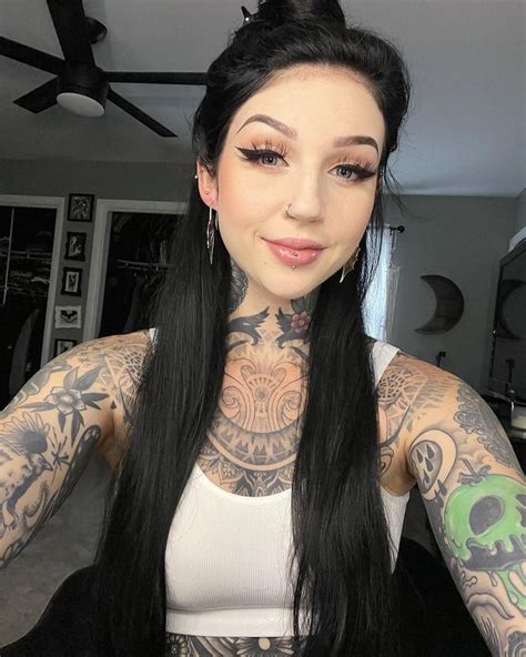 Briana Todd Fallenmoon13 • Fotos E Vídeos Do Instagram In 2022 Witch Hair Goth Beauty
