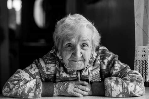 194300 Very Old Granny Foto Stock Immagini E Fotografie Royalty Free