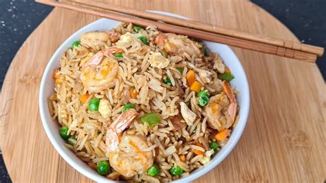 How To Make Chinese Egg And Shrimp Fried Rice Easy Egg Fried Rice