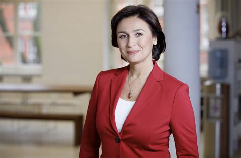 Tina müsst heute zu hause bleiben. Sandra Maischberger - Ernährung als Religion: Themen der ...