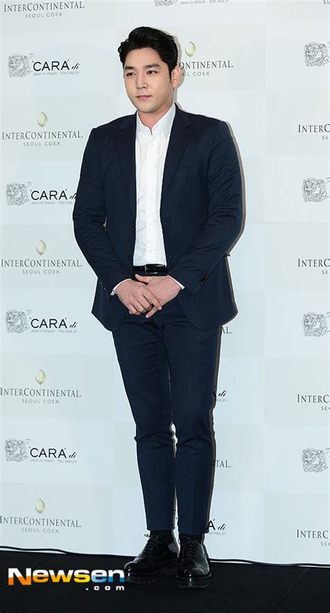 May 31, 2021 · 미국의 현충일 사흘 연휴 주말을 맞아 경기 시간인 오후 1시 전부터 많은 관중이 몰렸다. 포토엔슈퍼주니어 강인 '후덕해진 얼굴로...' - 손에 잡히는 ...