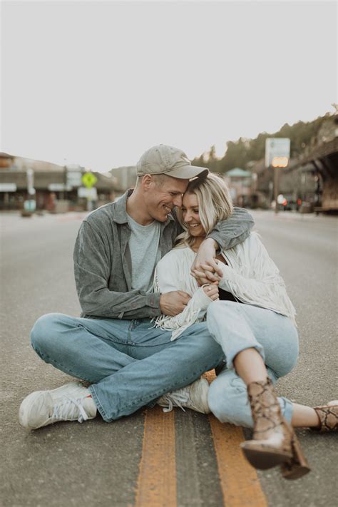 Engagement Shoot Engagement Session Engagement Inspo Engagement Outfit Inspo In 2020