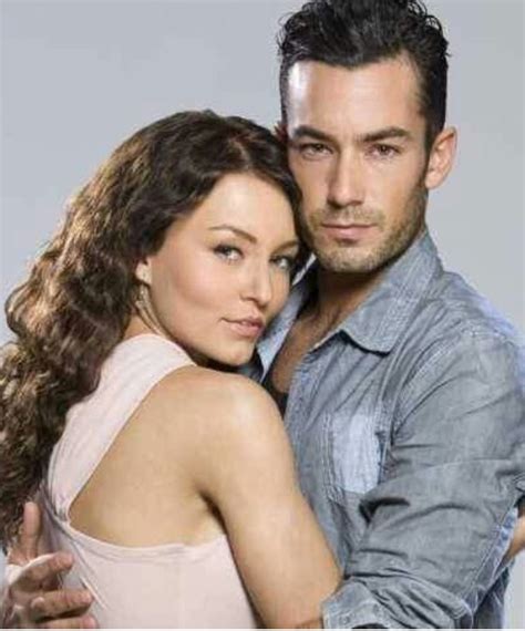 Aaron Diaz And Angelique Boyer Teresa Atores Latinos Atriz De Novela