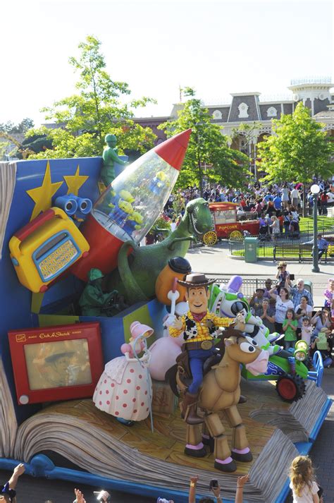 Disney Magic On Parade Disneyland Paris Parade Time Jessie Toy