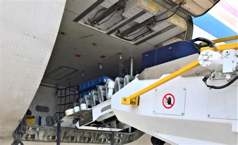 Aircraft Baggage Loading System Belt Loader Airline Suppliers