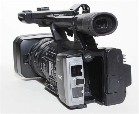 Sony Fdr Ax1 Digital 4k Video Camera Recorder 90 Day Warranty