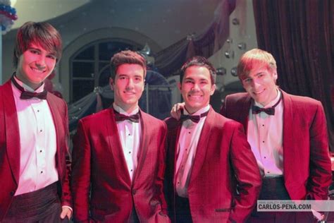 Cause the world stops when i put my arms around you, around you oh whoa nothing even matters (eh) nothing even matters. Todo sobre Big Time Rush: LETRA: Nothing Even Matters - BTR
