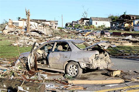 Multiple confirmed injuries and fatalities in lee county lee county sheriff jay jones reports that 22 people in. Alabama tornadoes: Why was state's tornado death toll so ...
