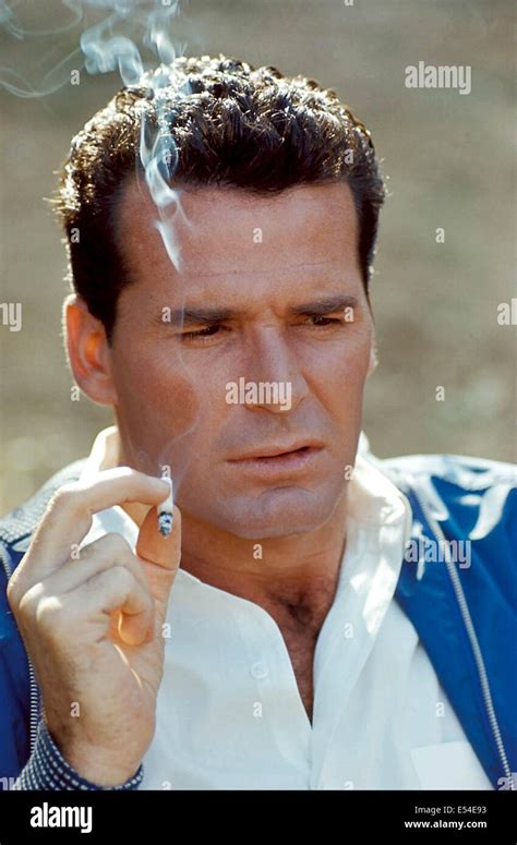 The 1964 James Garner Hi Res Stock Photography And Images Alamy