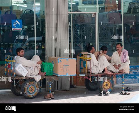 Poverty Dubai Hi Res Stock Photography And Images Alamy
