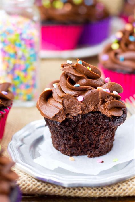 For best results, use natural cocoa powder and buttermilk. Easy Chocolate Cupcakes - Sugar Spun Run