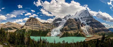 Berg Lake In Mt Robson Provincial Park Canada Stock Image Image Of