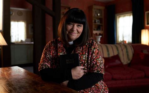 The Vicar Of Dibley In Lockdown Review Did The Vicar Taking A Knee Warrant Such Pearl Clutching