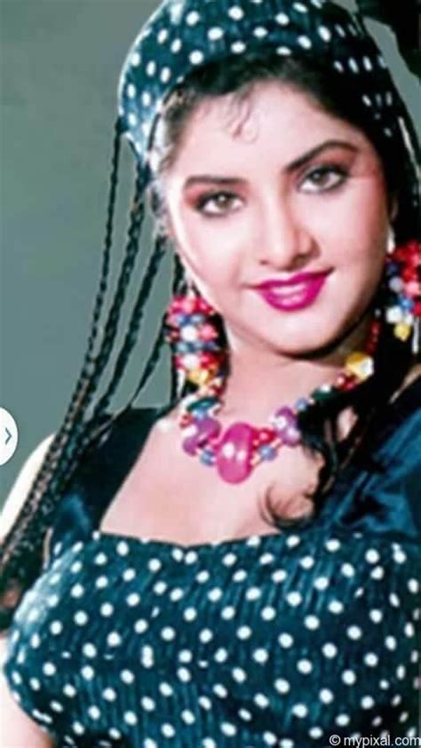 Divya Bharti Photos Images Pictures Hd Wallpapers And Pics Download Beautiful Indian Actress