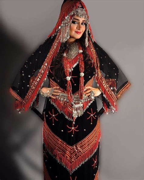 Pin By Kim P On My Tribe Yemeni Clothes Traditional Dresses Yemen Clothes