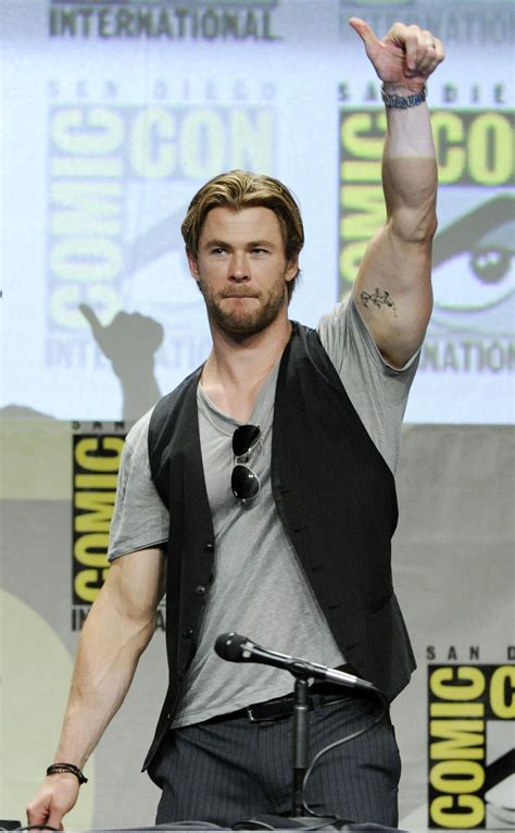 Extraction, out now on @netflix. Pin by Renee Richard on Chris Hemsworth/Thor in 2019 ...