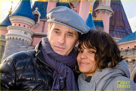 Halle Berry And Husband Olivier Martinez Take Romantic Photos At