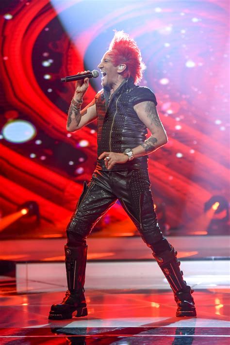 Na co wydał 35 milionów złotych?! Michał Wiśniewski pokazał TWARZ synka! "Podobny do tatusia ...