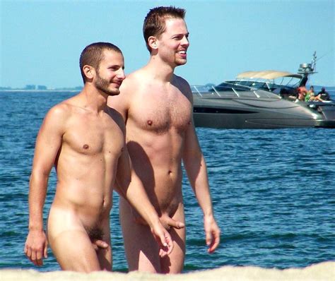 Naturismo Nudismo Y Exhibicionismo Gay Chicos Nudistas Naked Guys