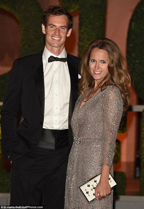Andy Murray soaks up the sun in Mallorca with wife Kim ...