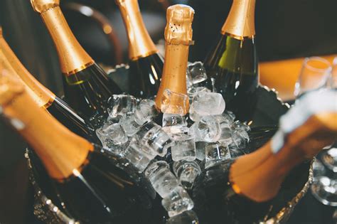 How Champagne Became The Drink Of Kings Condé Nast Traveler