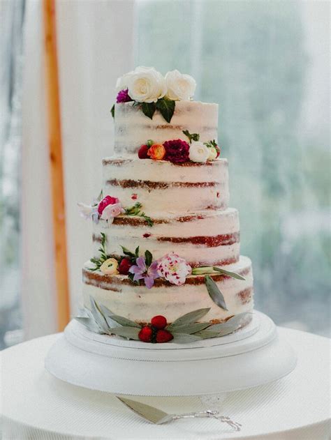 the best rustic wedding cakes for your country wedding