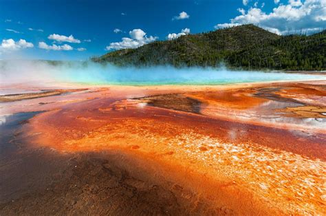 Fears Yellowstone Supervolcano That Could Cause 90000 Deaths May Be