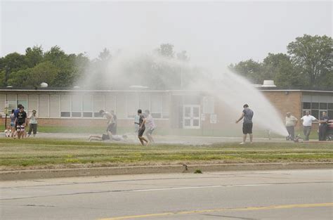 Click here for more information. South Haven Tribune - Feature photos 9.12.16Kim Roe-Kester ...
