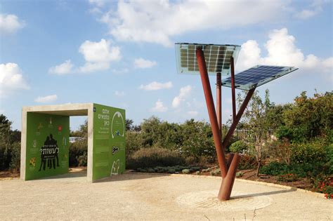 Israels Solar Powered Trees For Smartphones And Community
